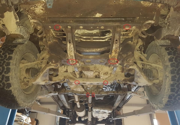 Protector de la caja de cambios Toyota Hilux Revo