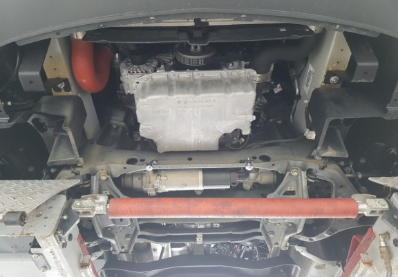 Cubre carter metalico Mercedes Sprinter - RWD