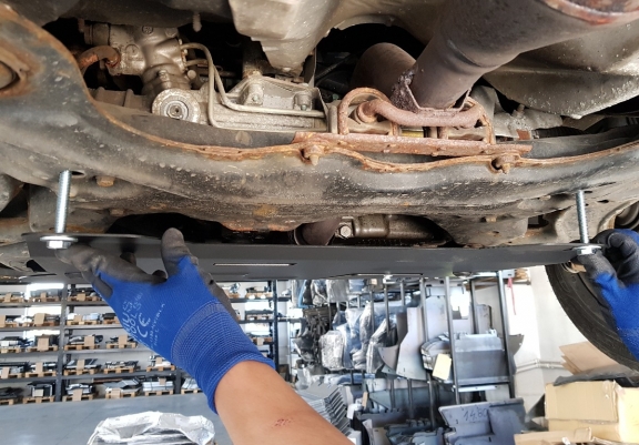 Cubre carter metalico VW Bora